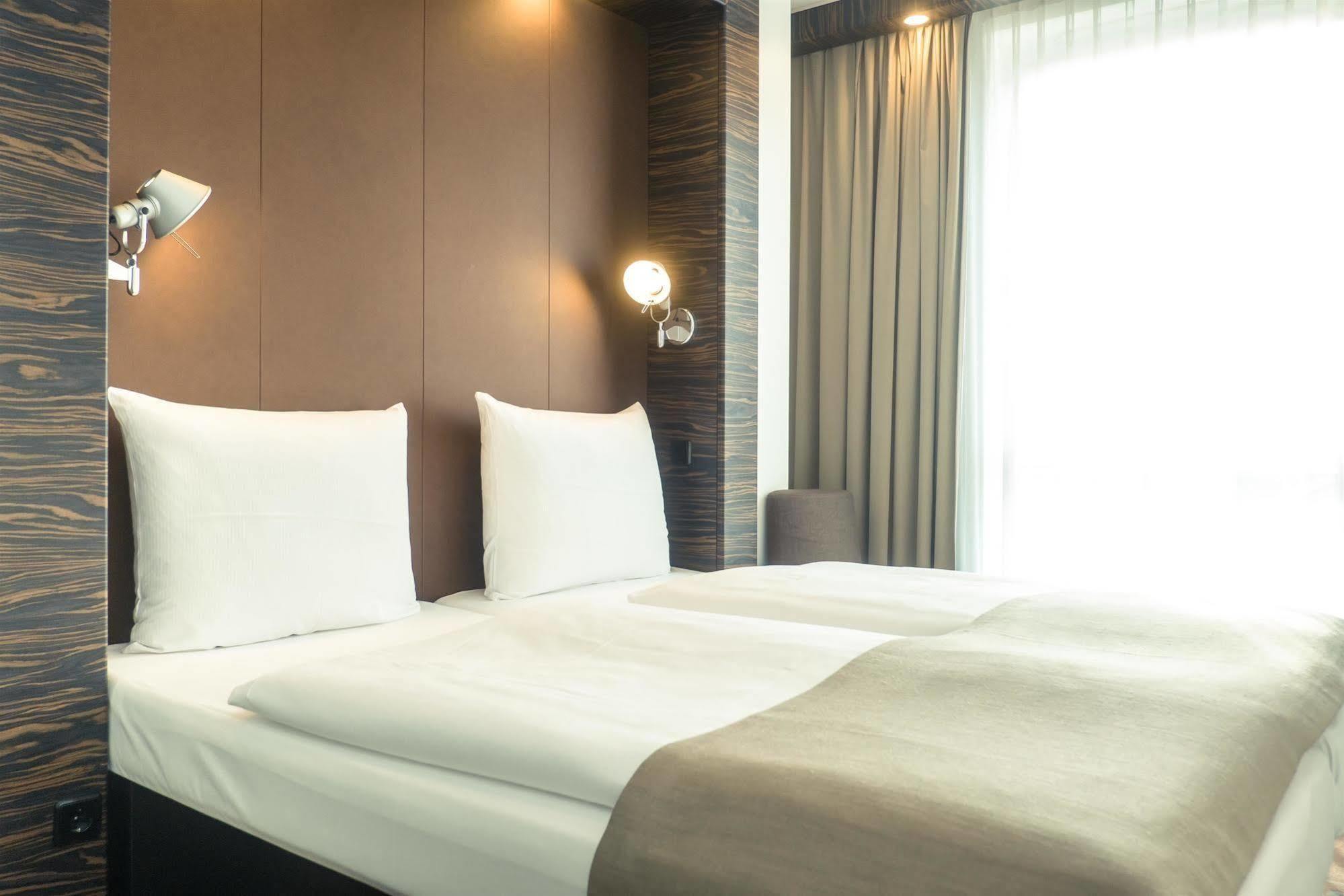 B&B Hotel Schweinfurt-Sued المظهر الخارجي الصورة